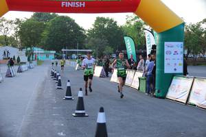 BIB: 2679, 1385
                            <button type="button" onclick="openModal(3632946)" class="btn btn-primary btn-sm float-right btn-popup" data-toggle="modal" data-target=".modal-high-quality">
                        <i class="fas fa-shopping-cart"></i> Add to Cart
                    </button>
                                            <button type="button" onclick="isThisMe(3632946, true)" class="btn btn-success btn-sm float-right btn-popup btn-isme hidden" data-toggle="tooltip" data-placement="bottom" title="นี่คือรูปของคุณใช่ไหม คลิกที่นี่เพื่อเอาเข้าอัลบั้ม">
                        <i class="fas fa-plus"></i> Add to album
                    </button>
                    <button type="button" onclick="isThisMe(3632946, false)" class="btn btn-warning btn-sm float-right btn-popup btn-isnotme hidden">
                        <i class="fas fa-ban"></i> Remove from album
                    </button>